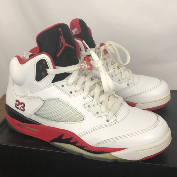 chicago jordan 5
